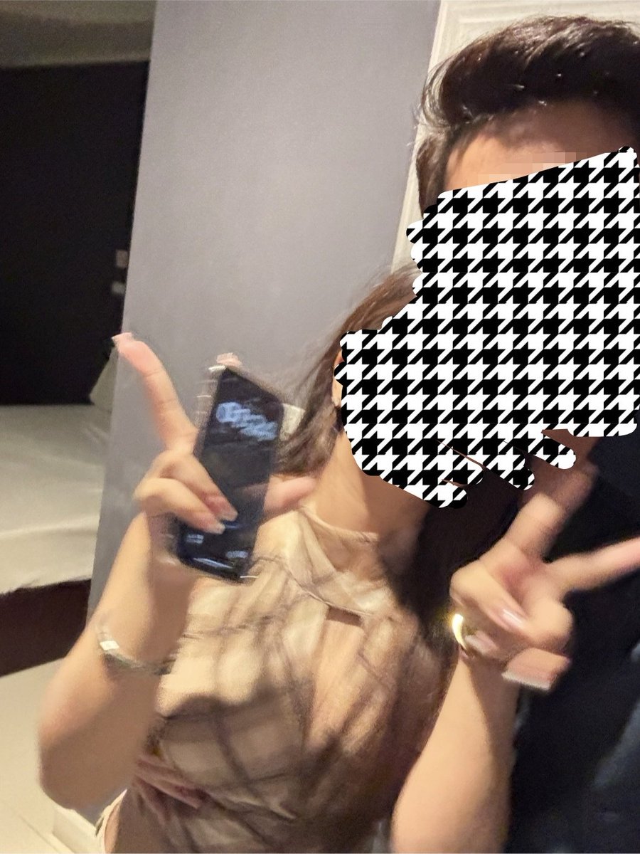 เมาละลากสาวมาเย็ด แล้วมัวแต่เย็ดลืมถ่ายคลิปเลย😅 เสียใจจัง เด็กแม่งสู้ควยฉิบหาย ขาว อวบ นมใหญ่ หีสวยจัด.. เสร็จแล้วส่งขึ้นแกร๊ปกลับไป ตอนนี้ยังจำชื่อไม่ได้เลย!! อนาคตหวังว่าจะมีวาสนาได้เย็ดน้องอีกนะคับ บอกตรงๆติดใจ😅 #ระยอง #ระยองในเมือง