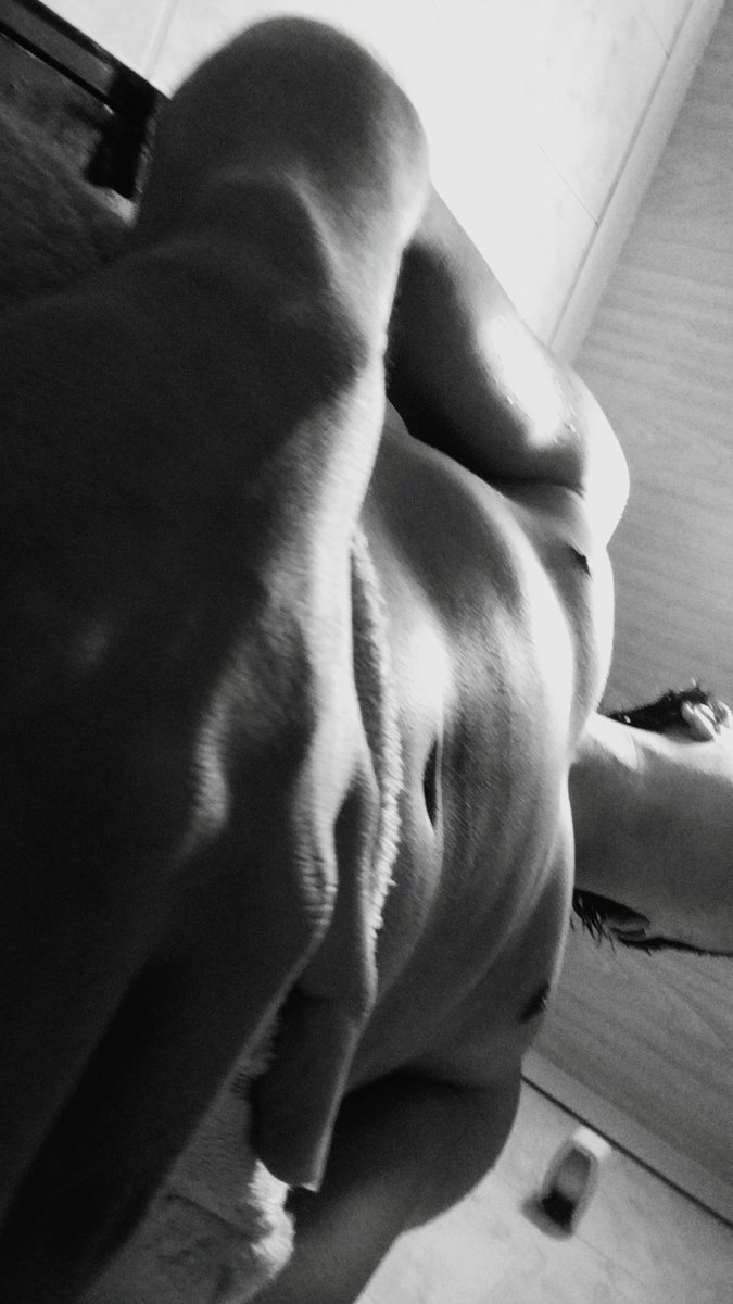 HiddenBodyXx's tweet photo. 😋
#hot #gay https://t.co/6FTT5cFXxP