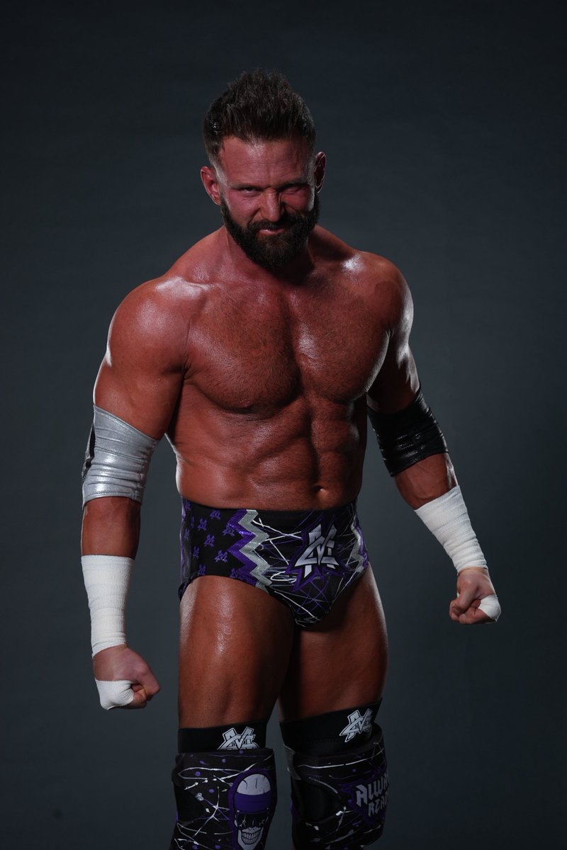 TheMattCardona's tweet photo. When I was a kid, all my favorite wrestlers were jacked and tan… https://t.co/fdnMIqF6g1