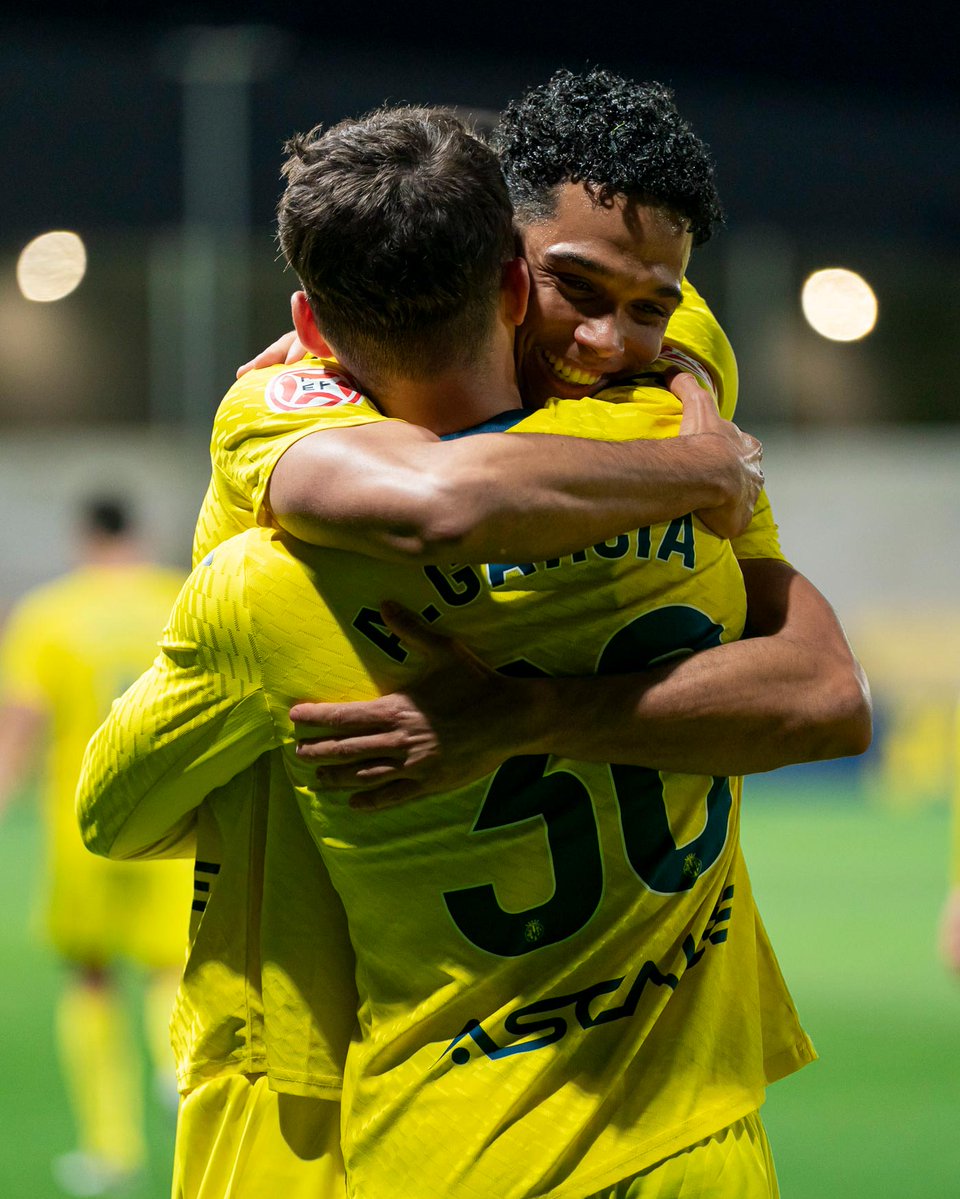 El Villarreal B acumula ocho jornadas sin perder y se coloca en puestos de 'play-off' a expensas de la disputa de los partidos aplazados en esta jornada.

🔝💛