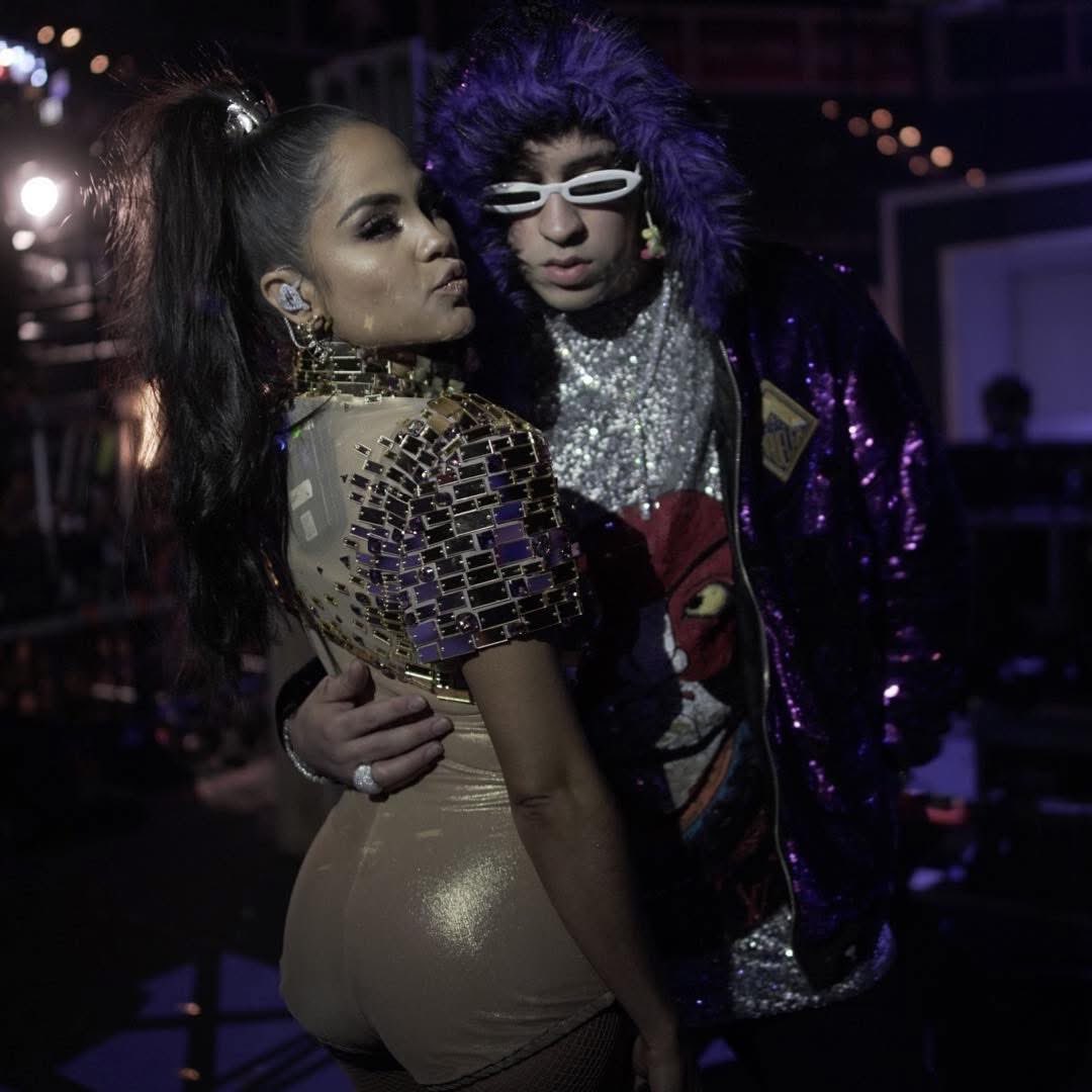 NattiNatasha's tweet image. Rompe @sanbenito 

Show the world who you are, who we are, and the importance of appreciating our culture despite the language barrier 💃🏻🕺🏻

Orgullo LATINOOOOOOOOO #SuperBowlLX 

Music is a universal language. Éxitos Bad Bunny!