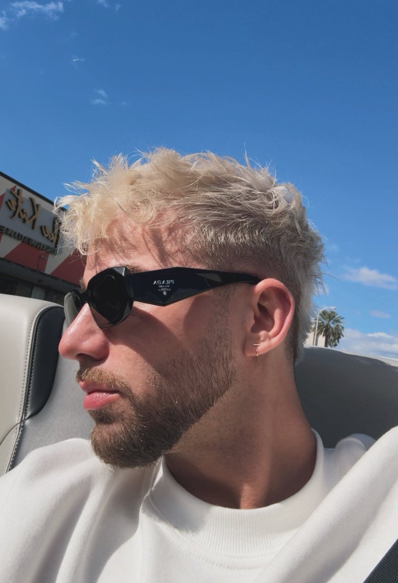 joeelebb's tweet photo. ☀️😎 https://t.co/KufONjtVnk