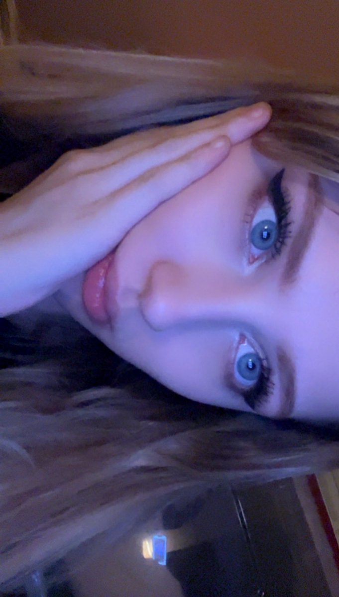 𝙧𝙤𝙨𝙚 ‧₊˚❀༉‧₊˚. tweet media