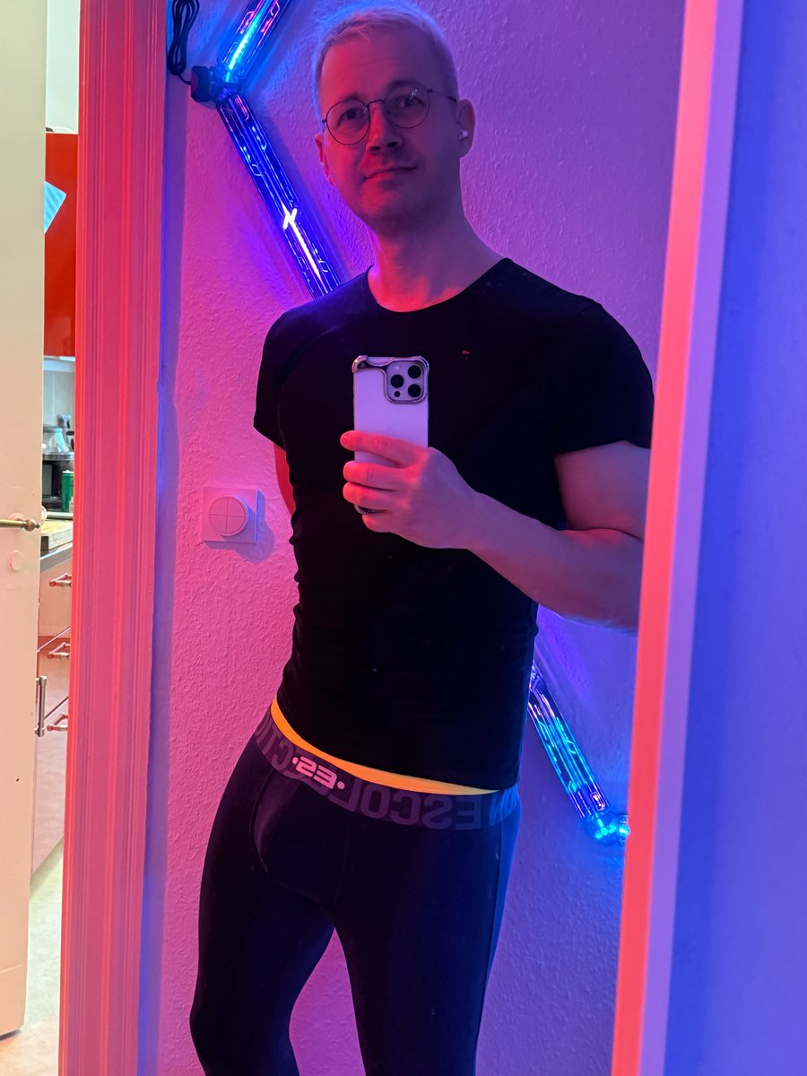 style_ahead tweet media