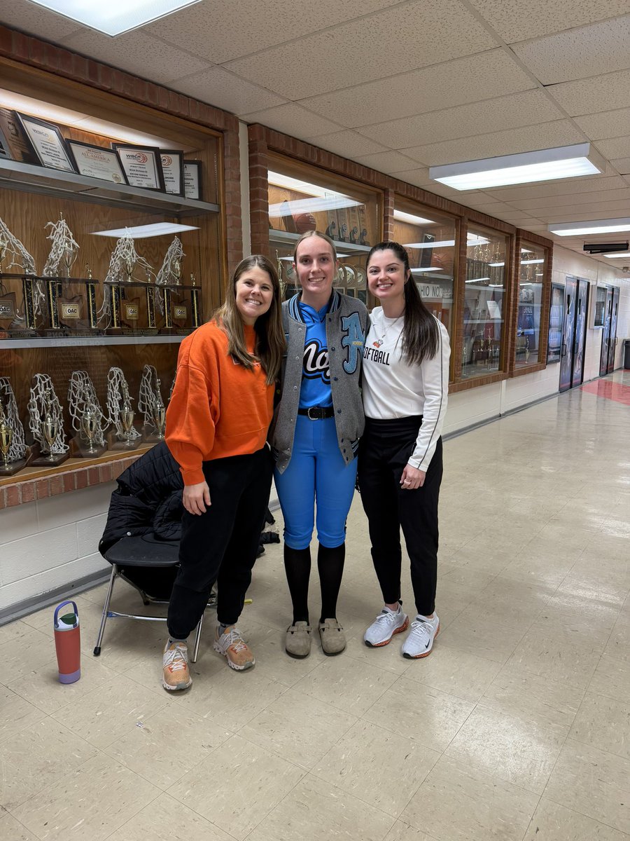 Marly Halcomb 2027 tweet media