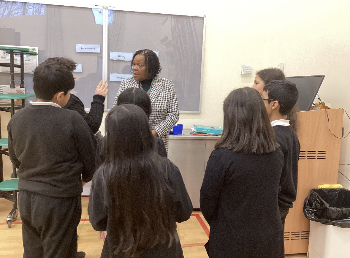 Arboretum Primary School tweet media