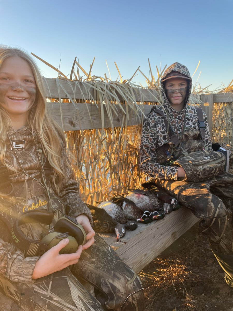 JesseJimIsle's tweet photo. Unreal  2026 youth day and finish to the season. They shot the lights out. Had the limit in 20 minutes. A day I’ll never forget! https://t.co/M8XMBWcl5l