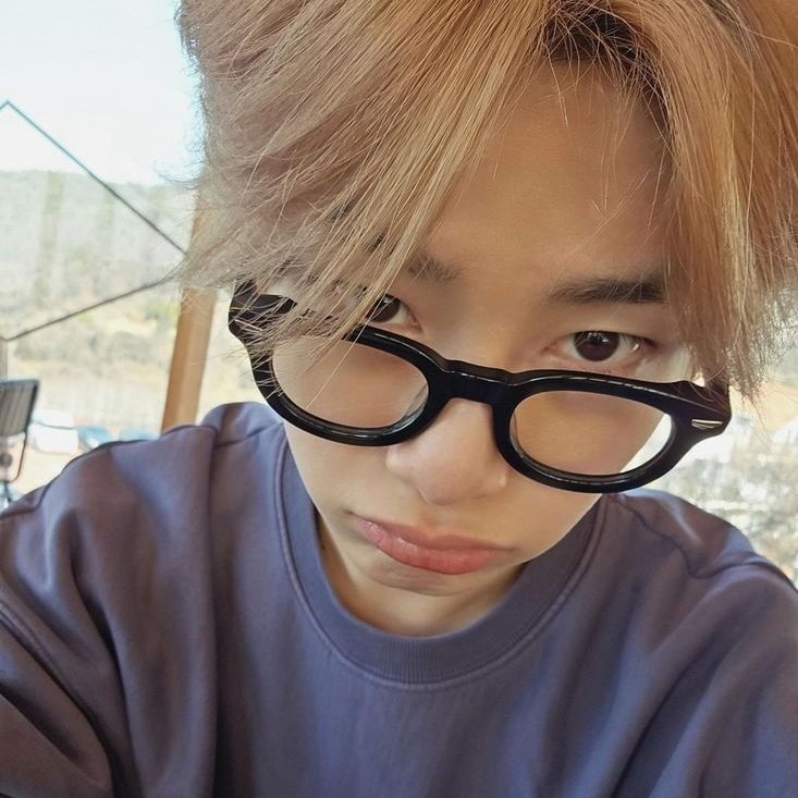 Things that could be Jeonglix (@angelenthusiasm) / Posts / X