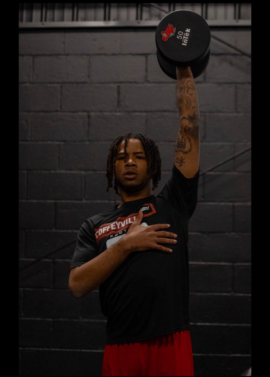 Its time to chase it this Spring⏳!!! <a href="/Red_Raven_FB/">Coffeyville Football</a> <a href="/CoachRich_23/">Jeff Richards Jr</a>