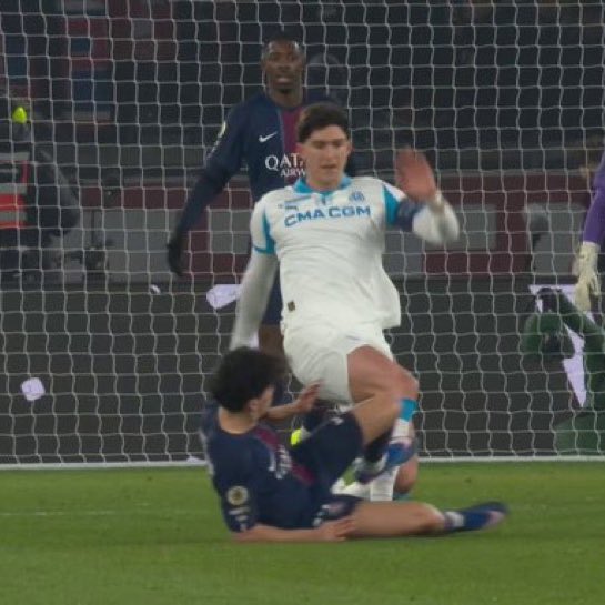 Out Of Context OM tweet media