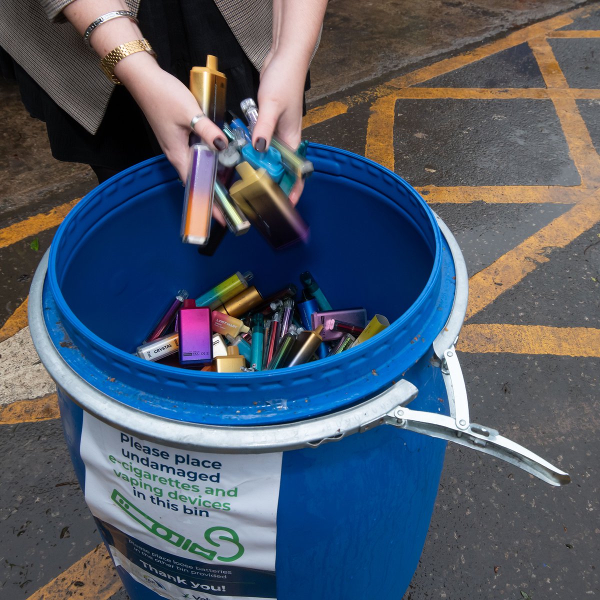 Lithium batteries used in vapes and e-cigarettes can cause fires in waste  or recycling wagons. Please do not place vapes or e-cigarettes in your  rubbish or recycling at home. Take them to