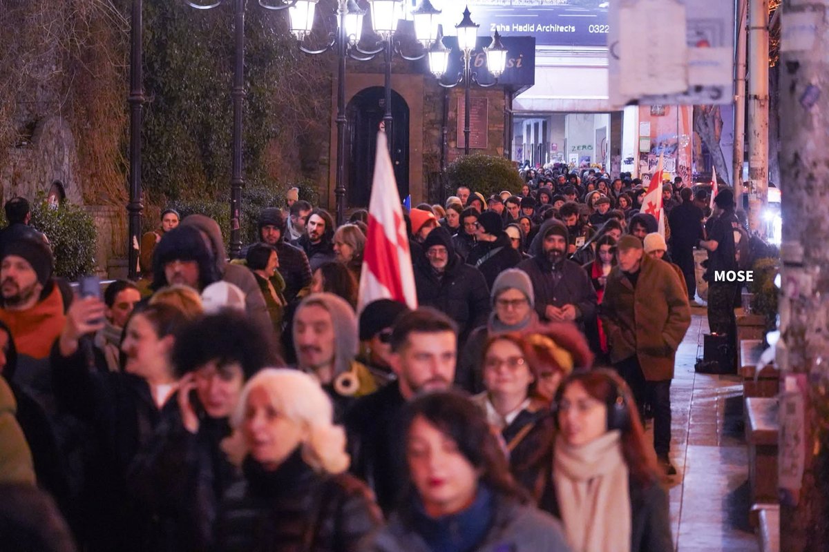 Day 438 of the ongoing protests in Georgia! 🇬🇪🔥
#GeorgiaProtests