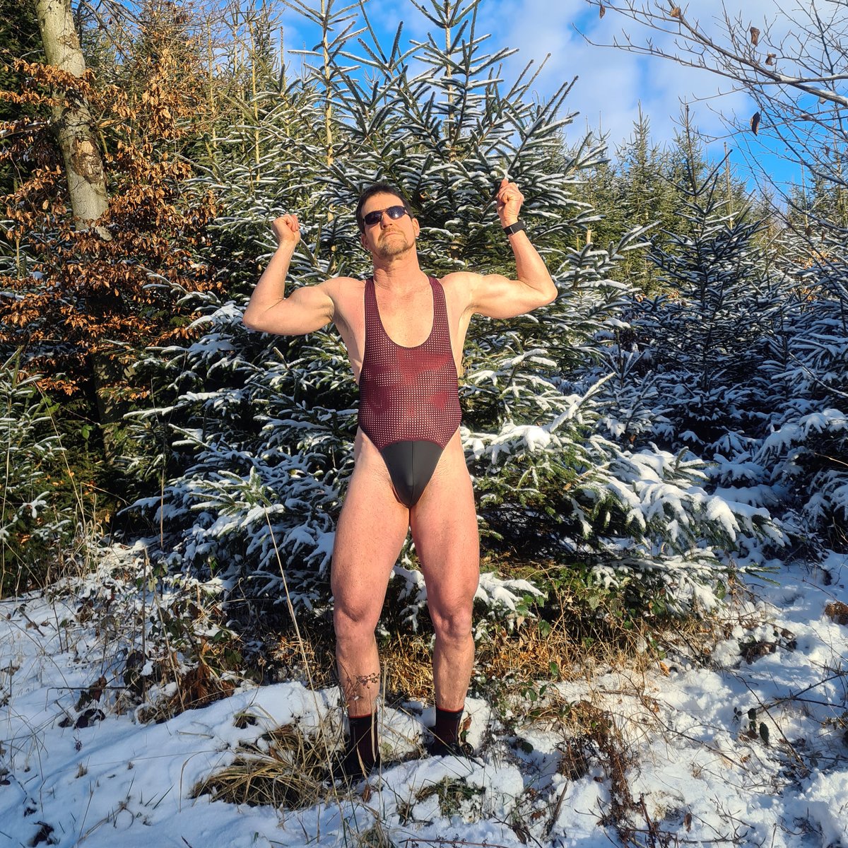 marcdelavignex's tweet photo. Meet me in the winter forest (3)!

@RUFSKINdenim https://t.co/lMbHjnxQeA