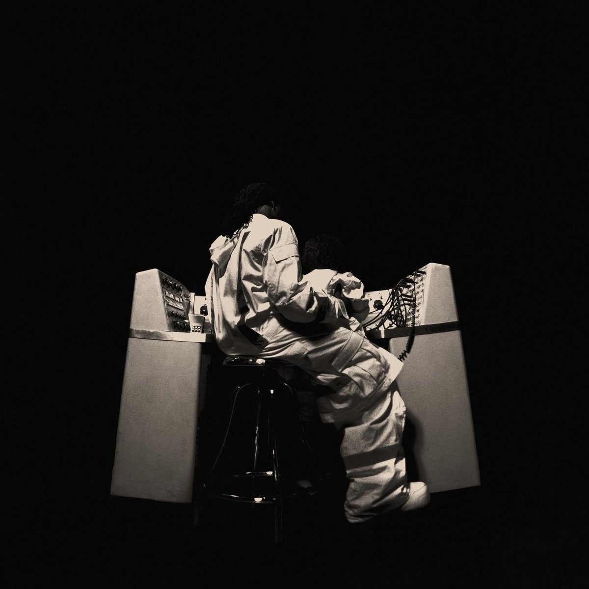 Kurrco's tweet image. Don Toliver's 'OCTANE' officially debuts at #1 on the Billboard 200 with 162K units 🏆

▫️ Don's first #1 album
▫️ Biggest debut of 2026 so far