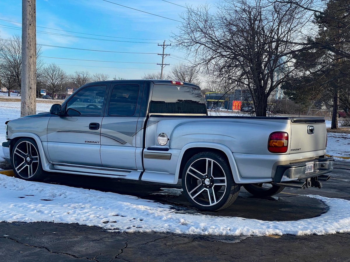 Car_Guy_Tom's tweet image. The Saturday Collection! #Pontiac #GMC #Chevrolet #Volvo Who remembers the Volvo S40? #CarSpotter