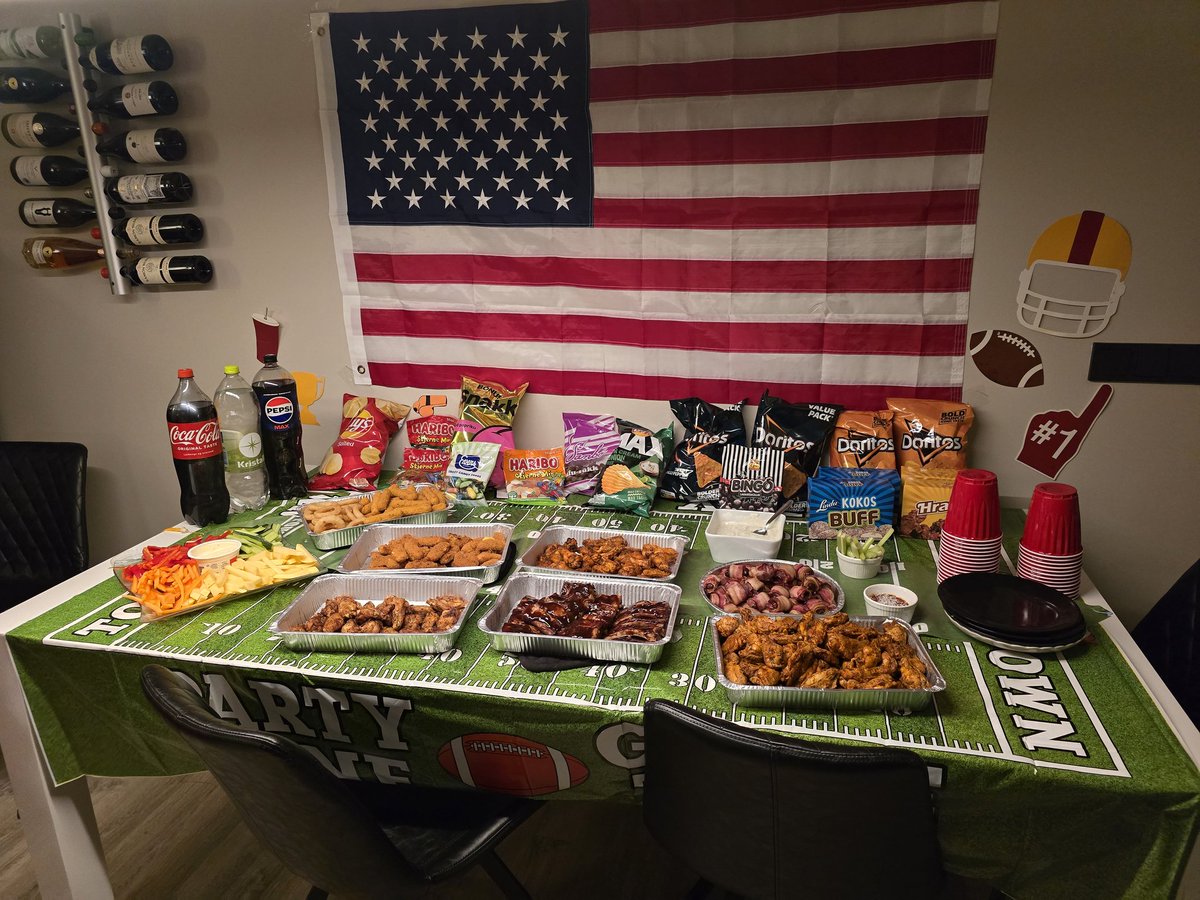 Sameold_'s tweet image. Aldrei klikka veitingarnar hjá @ottar09 fyrir Superbowl #Nflisland