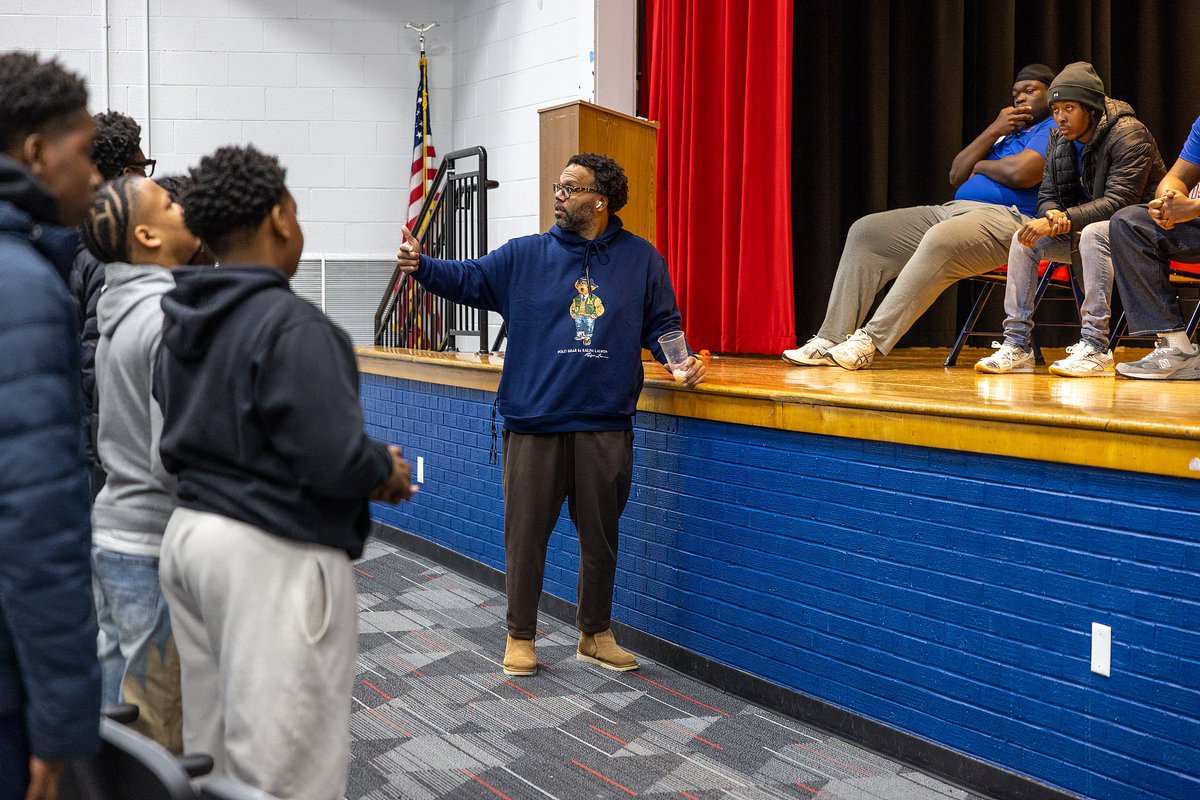 bjthesniper's tweet photo. Big Thanks to Rose Park middle for having us! Blessed to be apart of @1912SportsGroup and get the opportunity to give back and spread knowledge to the youth! Blessed to be apart of Big Blue💙 #RevengeTour26 https://t.co/fe2hJcAaDg