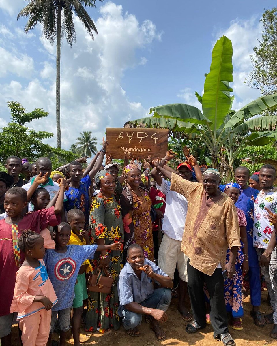 Endangered Alphabets tweet media