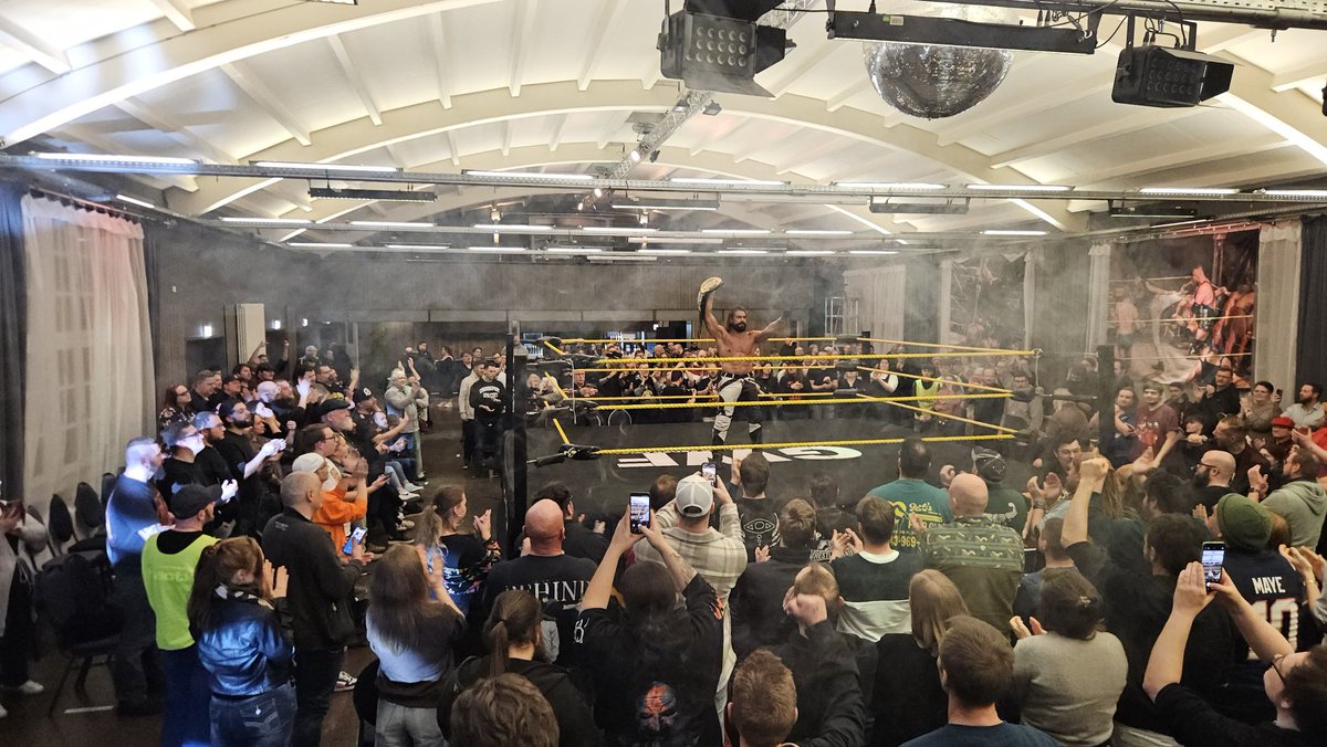 WeAreGWF's tweet image. #AndStill

GWF World Champion
@AndradeElIdolo