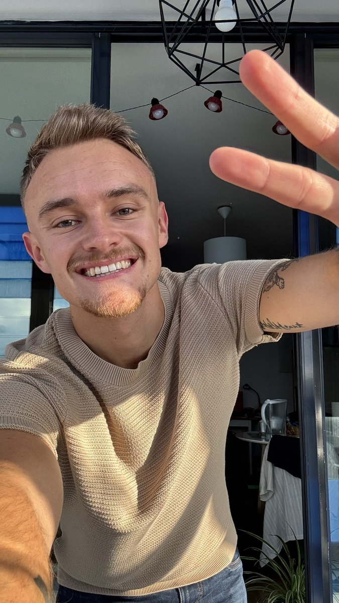 The Tortured Simon’s Place 🤍 tweet media