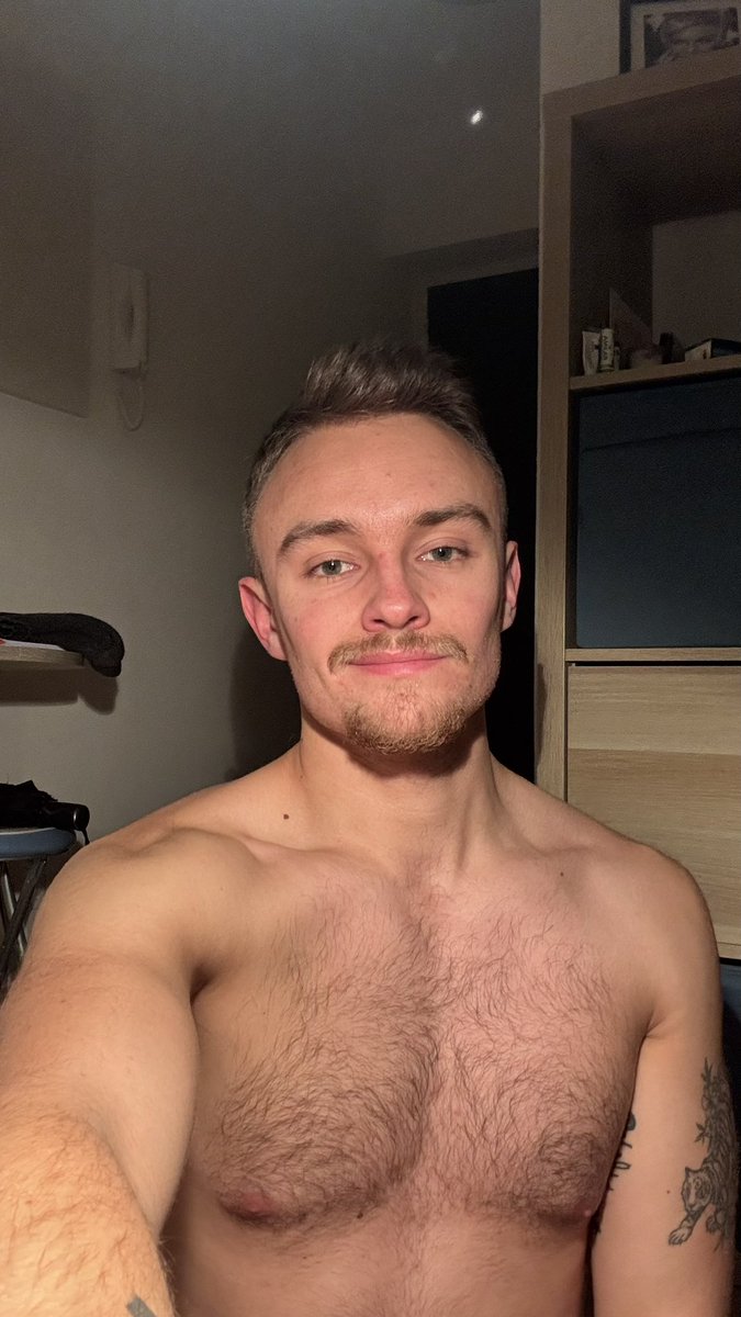 The Tortured Simon’s Place 🤍 tweet media