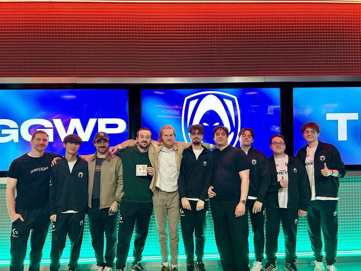 EARNED, NOT FUCKING GIVED. TOP 4 BABYS. 
DOM. #THWIN