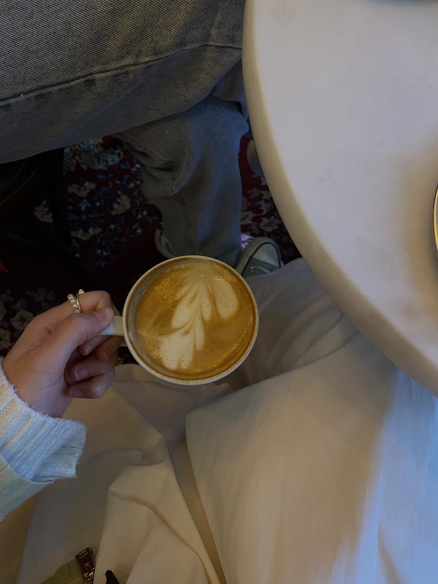 sumilerce's tweet image. basit bir hayatın kahve içilen anları&amp;gt;&amp;gt;&amp;gt;