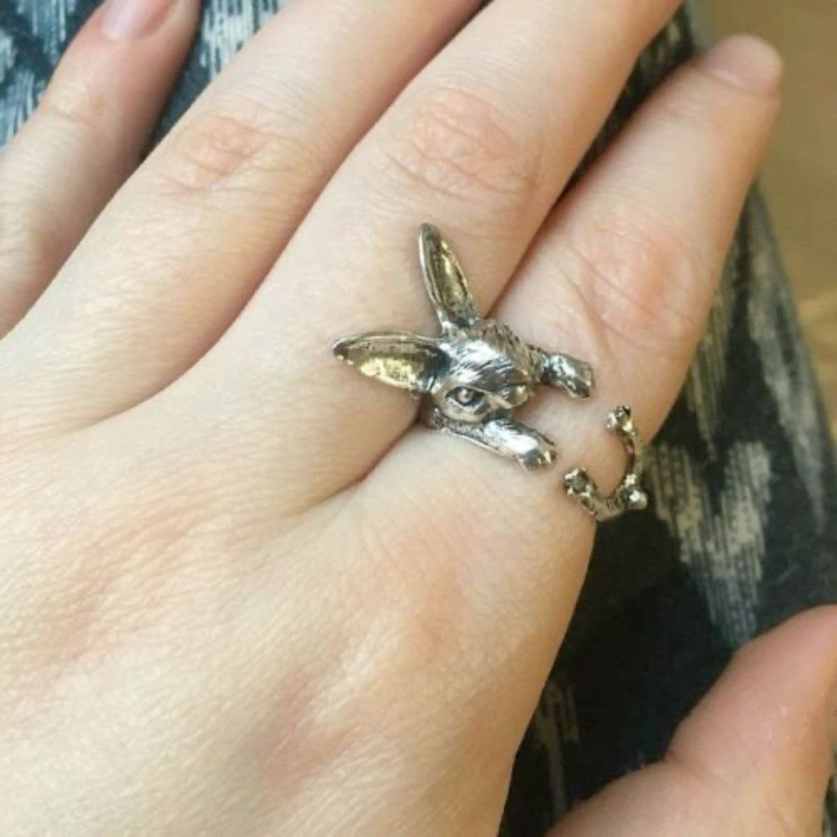 faewings's tweet photo. bunny ring 🐰 https://t.co/i5Ul110TcI