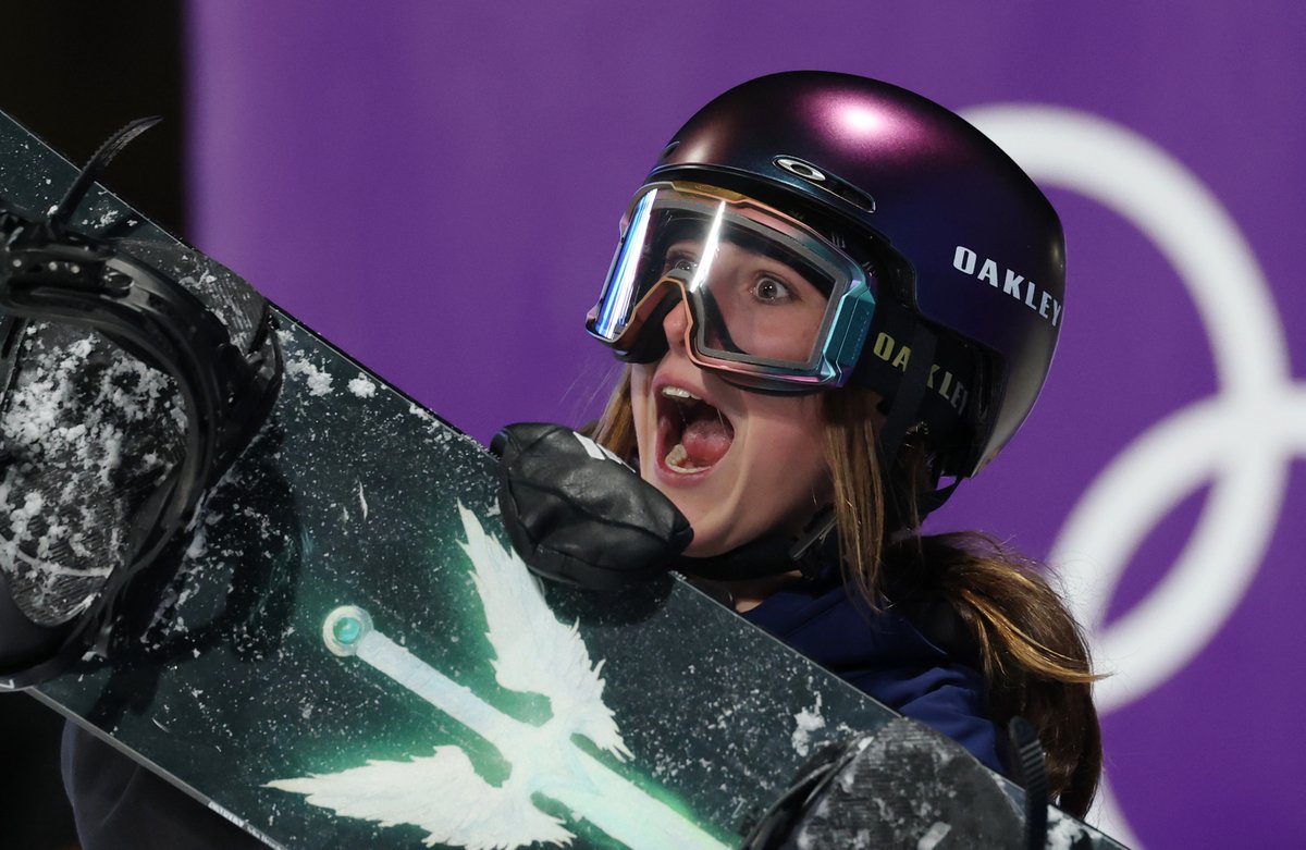When you qualify for your first Olympic final 🥳

19 year old Mia Brookes qualifies in 3rd place for tomorrow’s women's big air final 🔥

#TeamGB | #MilanoCortina2026