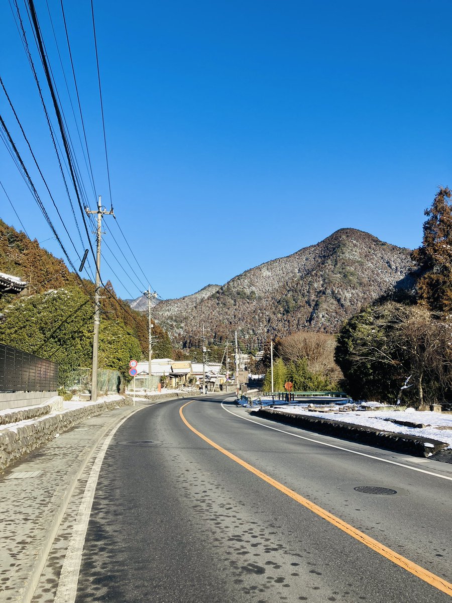 今朝８時の吉野街道の様子です。