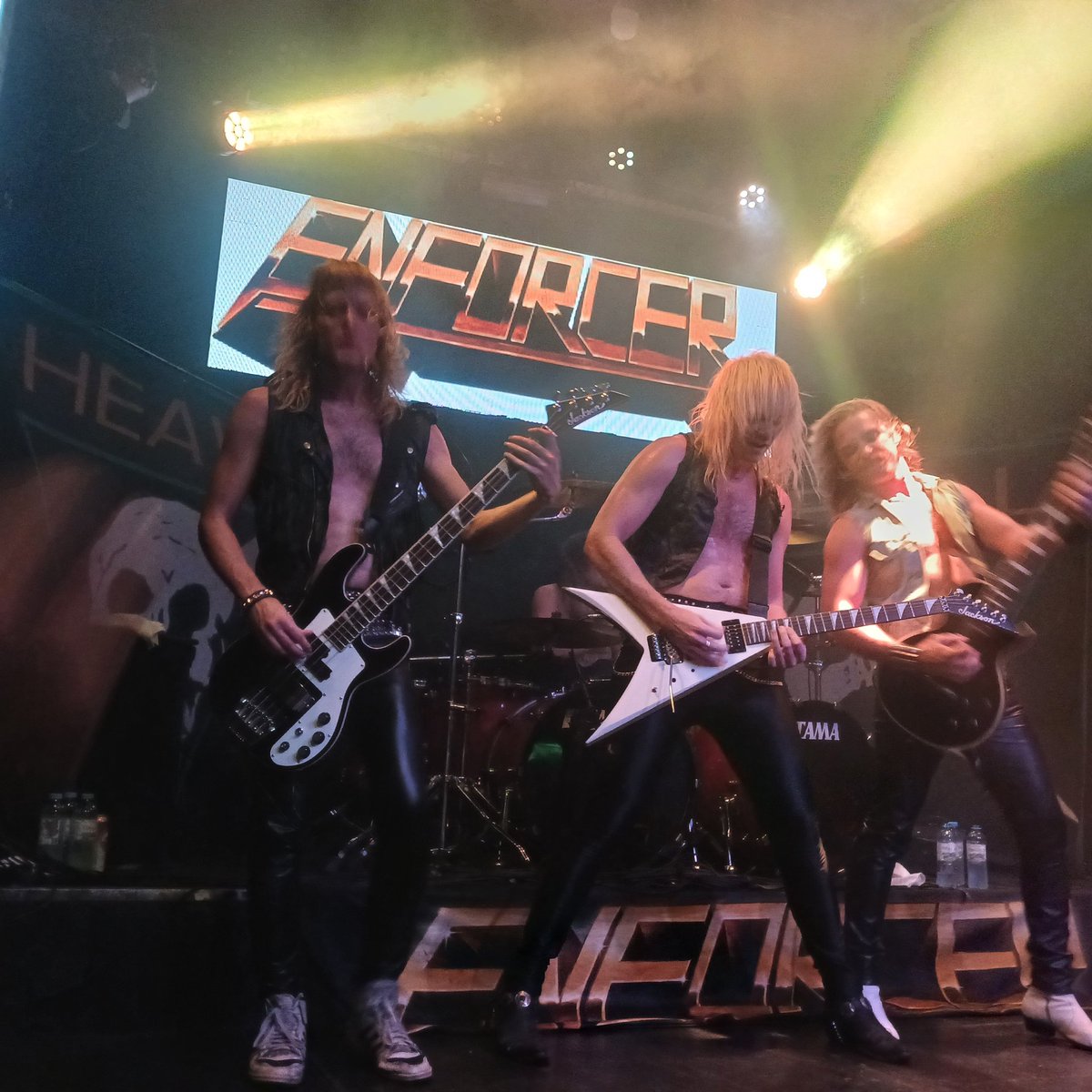 Piru_warrior's tweet photo. @jedbangers Fuimos testigos...que banda del carajo #enforcer...un sonido que pocas traen por estos lugares...🤘🇦🇷 https://t.co/Mx5KhMtWzC