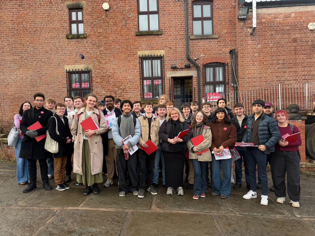 Emily Moore tweet media