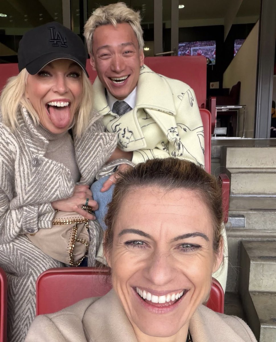 📷 | hannah waddingham with karen carney and carlos gu today