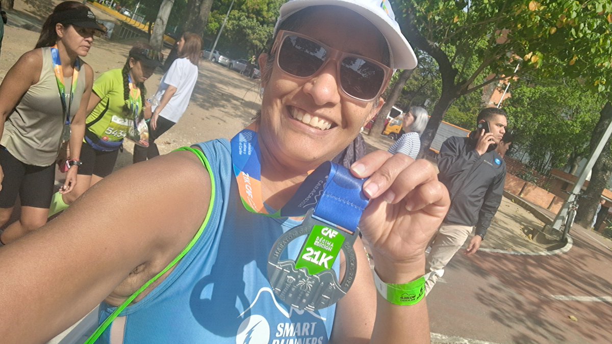 ablena's tweet image. Corrí los 21K de CAF.
Impecable organización, cada año @AgendaCAF se supera en detalles de todo tipo que le da un alto nivel al Maratón de Caracas. 

Hoy el clima también nos acompañó, un día fresco y con baja humedad lo que es favorable para todo el mundo.