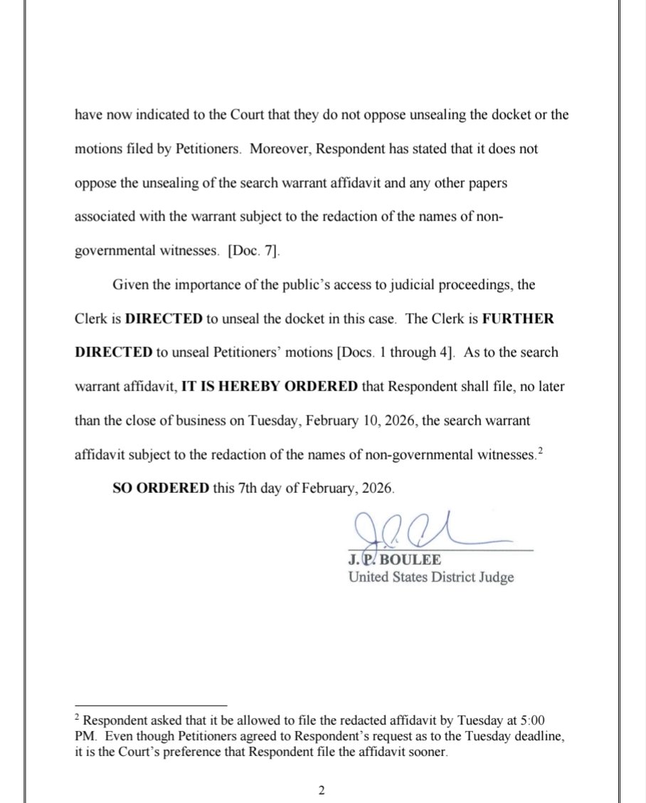 scotus_wire's tweet image. 🚨 A federal judge has ordered the DOJ to unseal the search-warrant affidavit behind the FBI’s January seizure of Fulton County election records, directing its public release by February 10th.