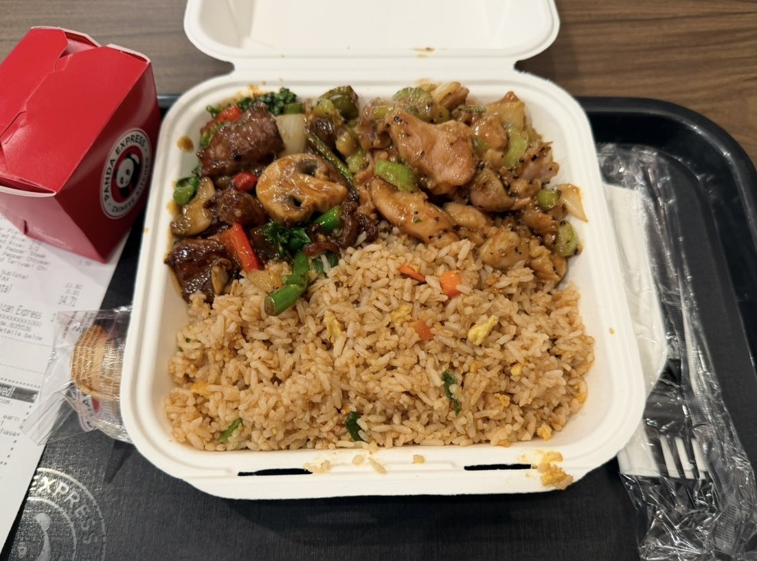 我首先是一个汉人，其次才是个堂堂正正的纯种的中国人。
作为一位汉族mtf，竟然在西域吃到了如此正宗的大汉美食，我心中流淌的含有雌二醇的大汉血脉，瞬间被唤醒了！🤟😭🤟