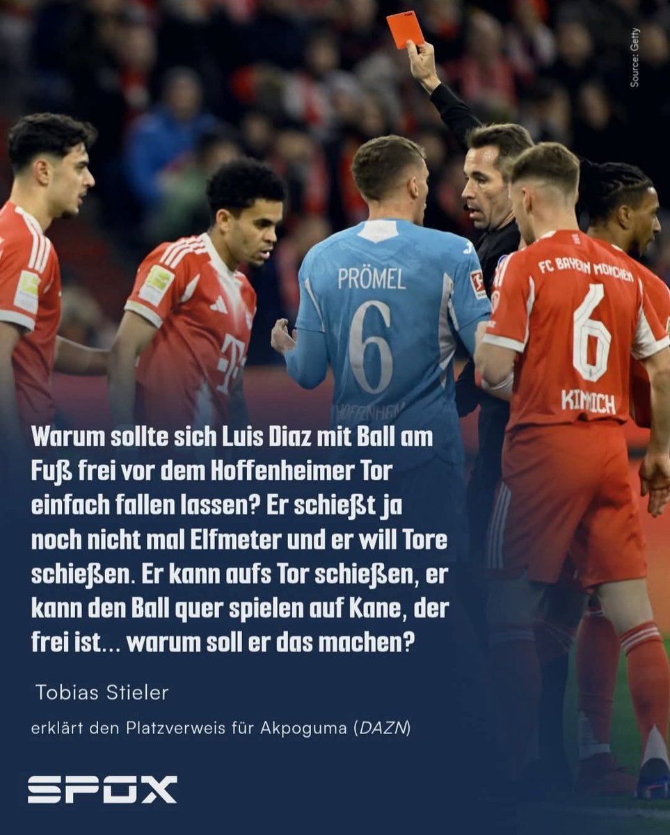 Meint Stieler das wirklich ernst? 🧐Pfeifen die jetzt nach Gefühl?
Wenn er es nicht gesehen hat, was seine Worte implizieren, muss er die Szene in der Review-Area prüfen. Das ist alles so unfassbar grotesk. #FCBTSG #BayernBonus