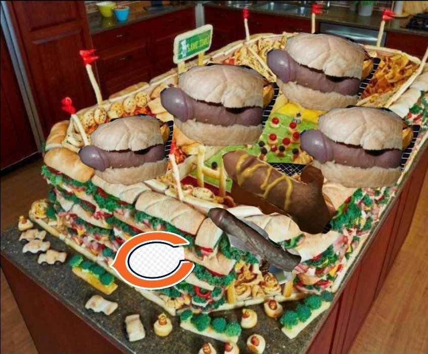 btc180's tweet photo. @Wurzelspitze @Icke41 @RTLNFL Sieht ziemlich Schwul aus euer snackstadion https://t.co/5F8O1S89mU
