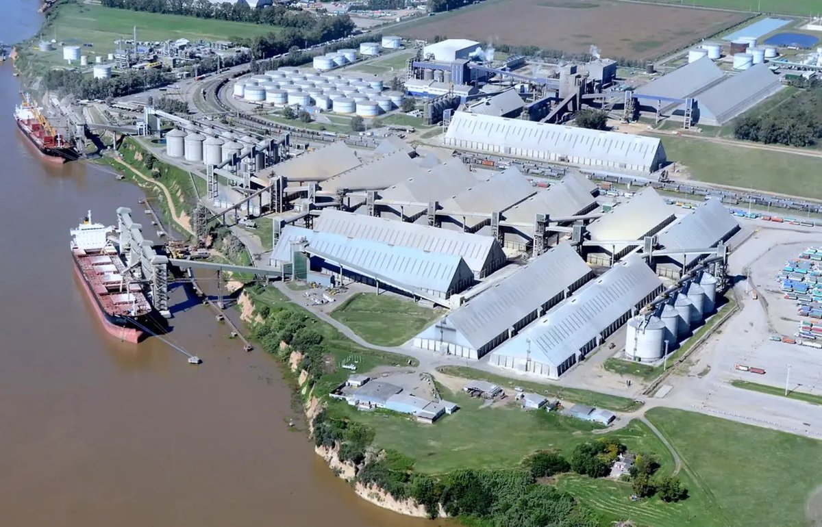 China acelera compras de trigo y activa un nuevo corredor logístico desde los puertos argentinos: Los embarques impulsados por COFCO desde puerto Quequén y el nodo agroexportador del Gran Rosario marcan algo más que una oportunidad… dlvr.it/TQrC7f #Destacadas