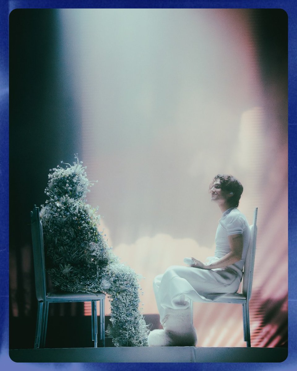 “la esencia cambia, pero la esencia NUNCA MUERE” 🤍 @humbe