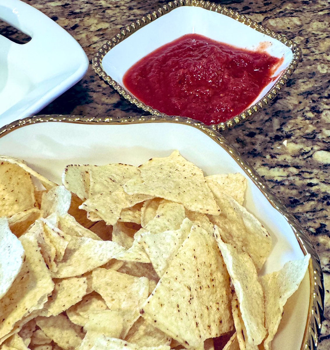 ๐ผ๐๐๐ ๐๐ผ๐น๐ฑ๐ถ๐ฐ๐ต tweet media