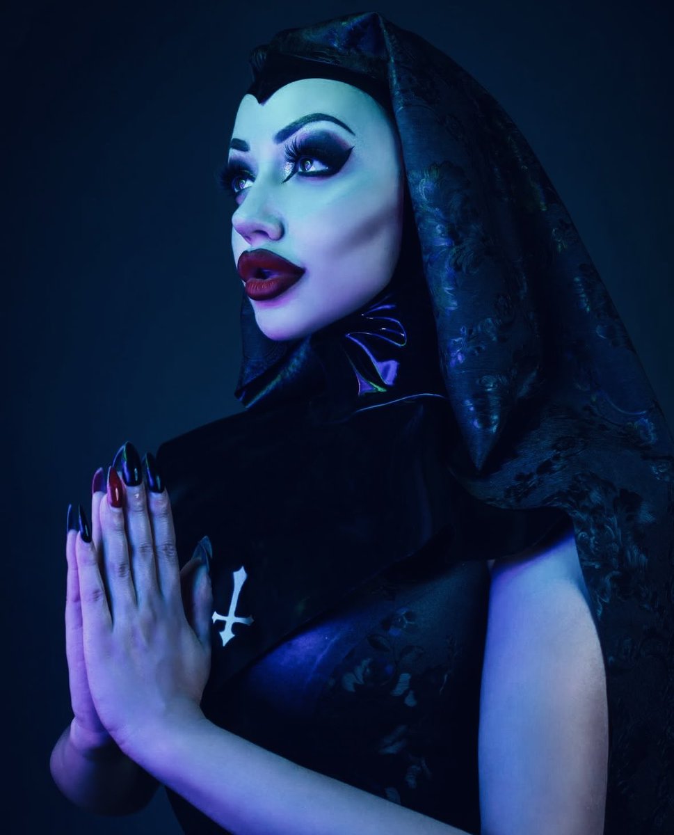 {Not @DaniDivineModel} tweet media