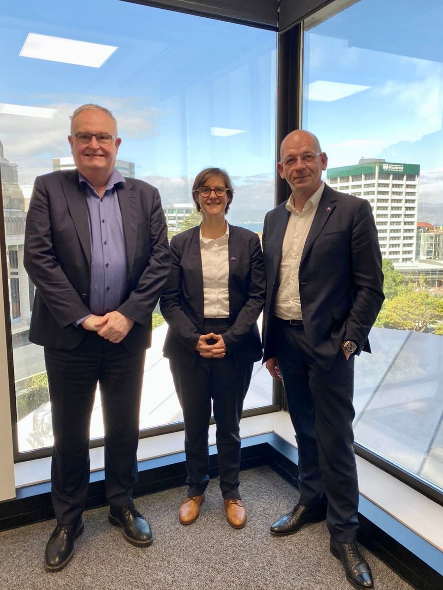 Lawrence Meredith 🇪🇺 tweet media