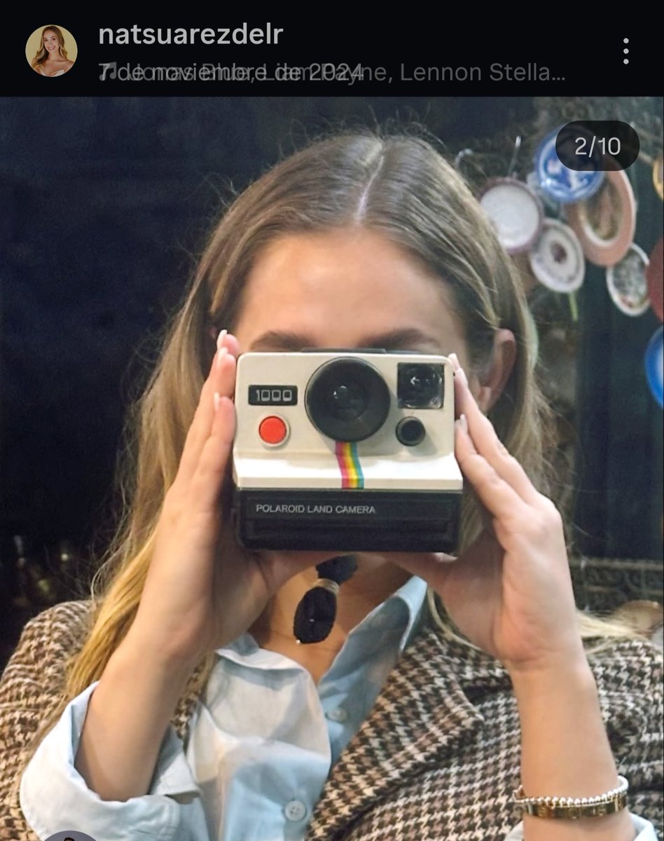 Deresan1k's tweet image. La delegada del Bienestar en Puebla (quién sabe que signifique esa mamada de puesto) es una amante de la marca Cartier. En este caso porta una pulsera de la colección "Love" en oro amarillo, cabe destacar que dicha pulsera solo se puede quitar con una llave especial.