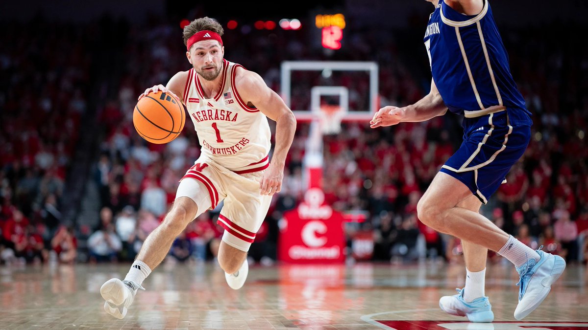 In Big Ten play, #Nebrasketball's Sam Hoiberg ranks:

- 1st in Steals (25)
- 2nd in Ast/TO Ratio (6.44)
- 2nd in Effective FG % (65.7%)
- 4th in True Shooting % (66.2%)
- 3rd in 3pt% (47.2%)
- 14th in 2pt% (62.3%)

More than a glue guy - an All Big Ten player.