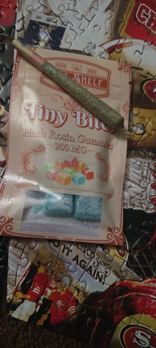 000Izzy000's tweet image. Lets get the day started 🥳 
#Sunday #Edibles