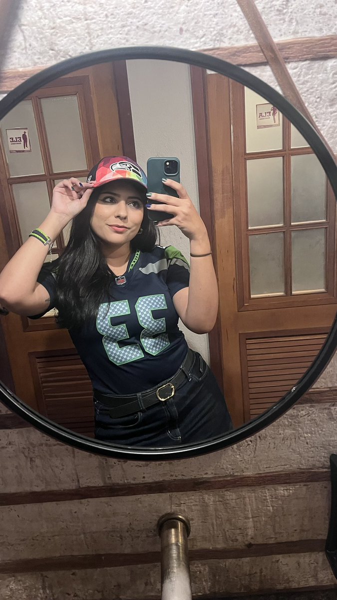 a gi SUPER BOWL CHAMP 💚 tweet media