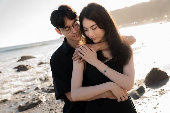 I wouldn’t be surprised if this broke a lot of people’s perception overnight.

•⁠  ⁠*TenZ*
•⁠  ⁠one of the most respected names in VALORANT

Not because of drama.
But because of what actually happened.

Here’s the part most people forget.

•⁠  ⁠starts dating *Kyedae