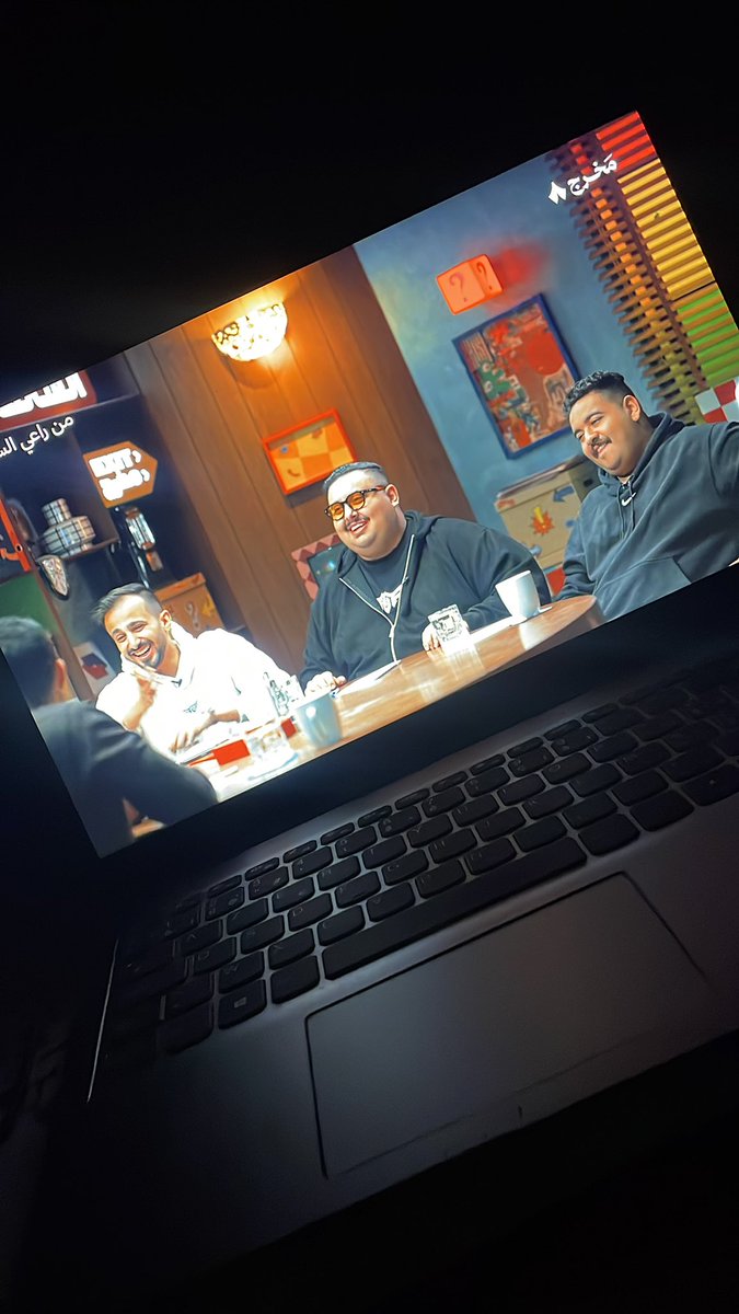 طبعا فرزنت مقاطع الاسبوع للويكاند وخلصتها فجلسة وحدة كل الفيديوهات تاريخية ضحك لا نهائي 😭😭😭💯💯💯💯
ياربي تدوم الاستمرارية 
شكرااااا تي يوووو ❤️❤️