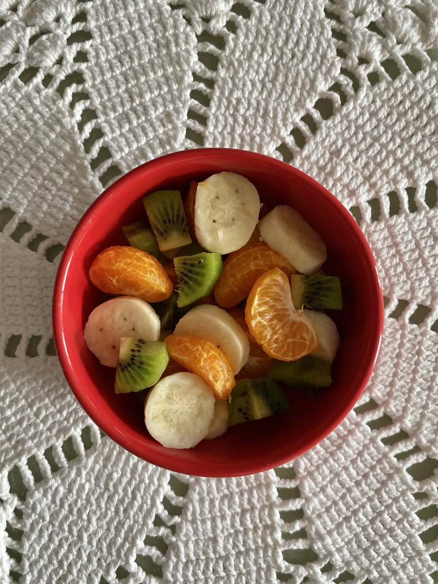 lillirgds's tweet image. frutassssssss